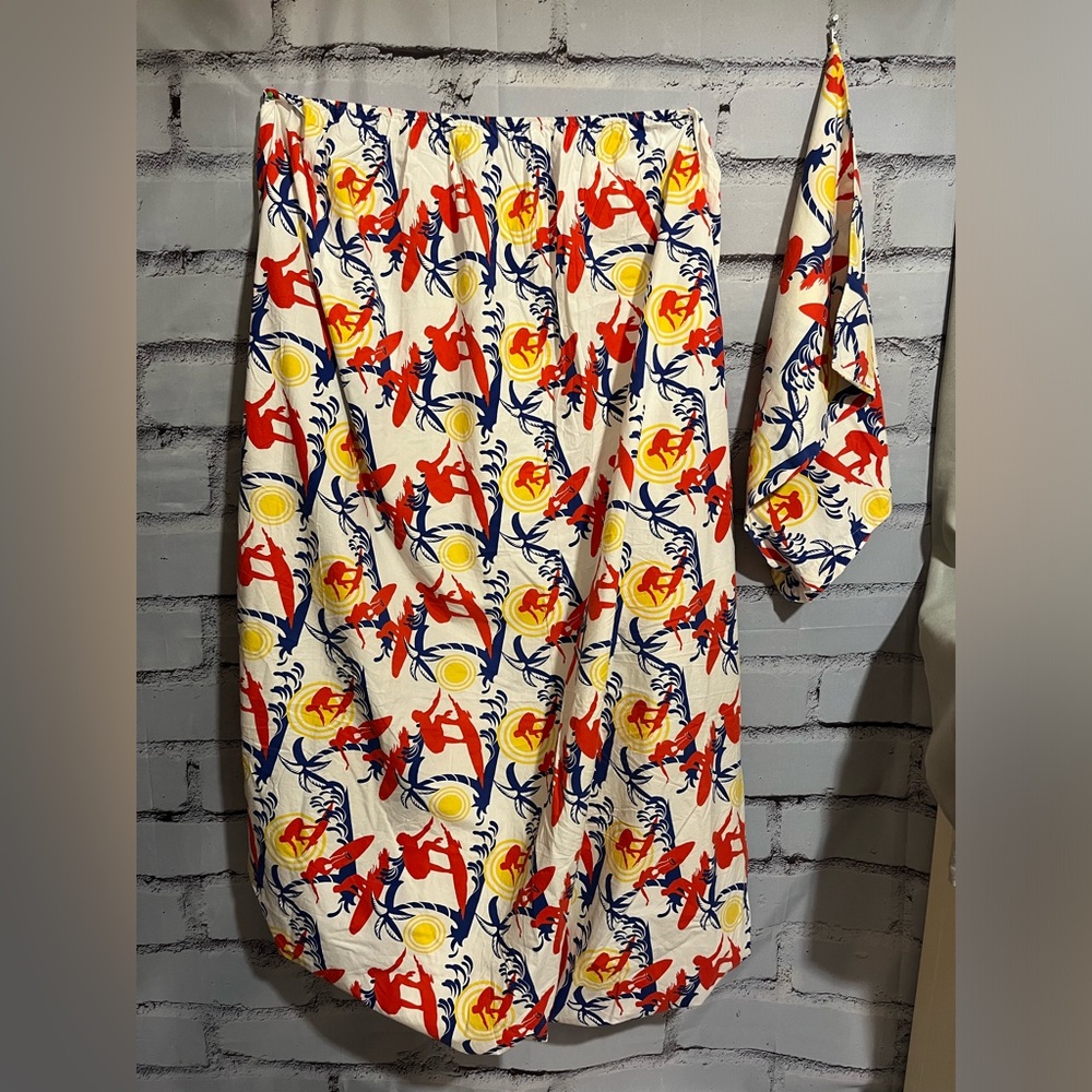 Surfer Print Tommy Hilfiger 100% Cotton Full Fitted With Matching Pillowcase.